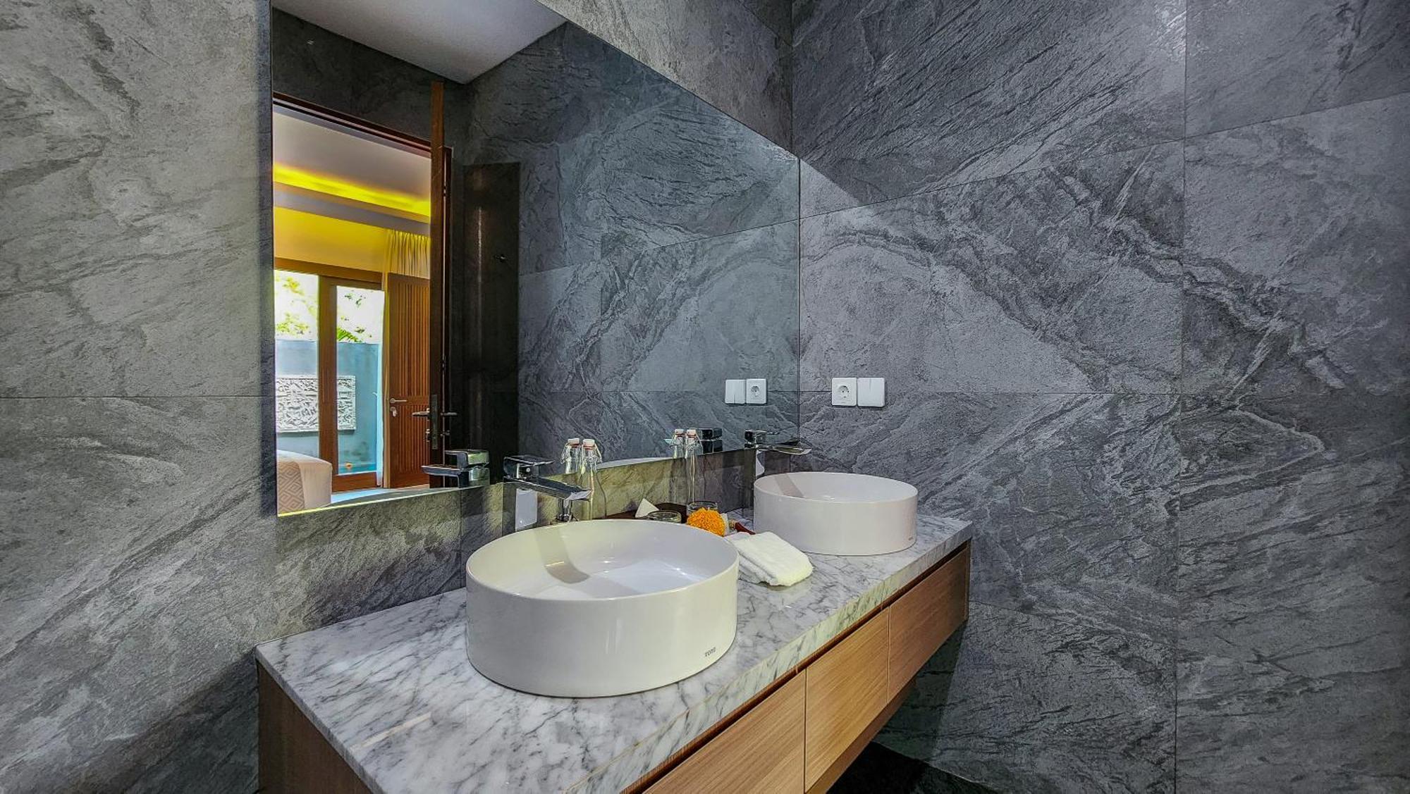 Casa De Gracia By Nagisa Bali Villa *
